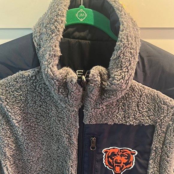 Chicago Bears Navy and Orange Puffer Vest - Picture 11 of 15